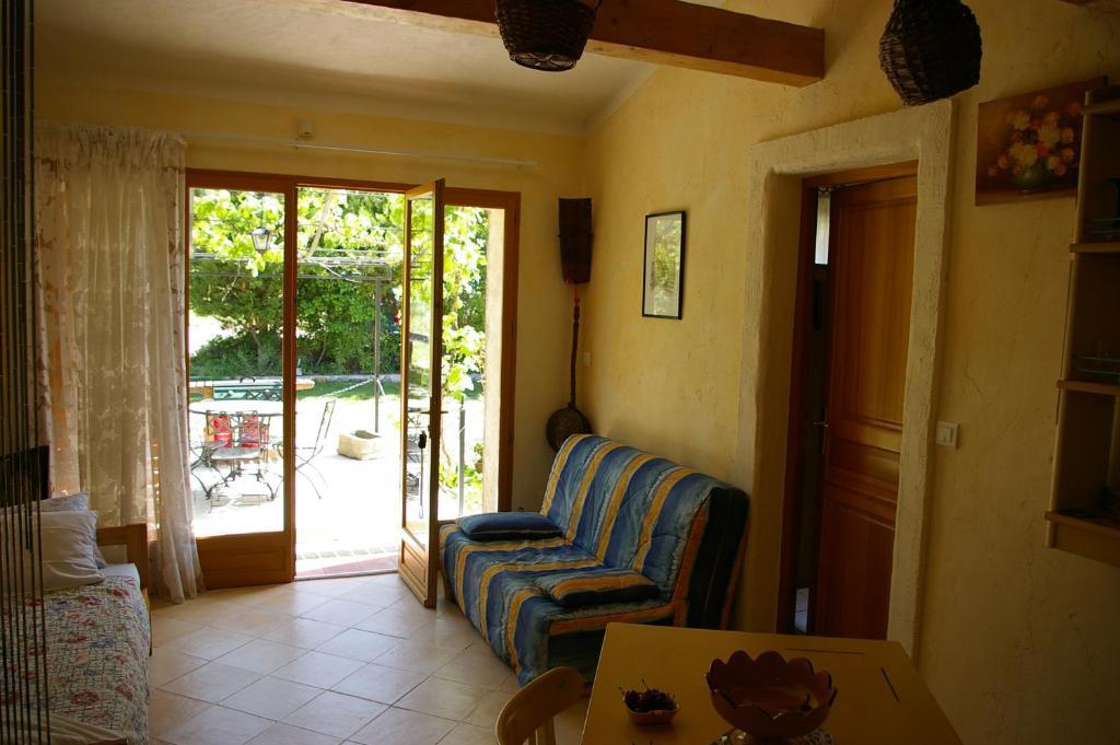 Gite La Paillote Montauroux Extérieur photo